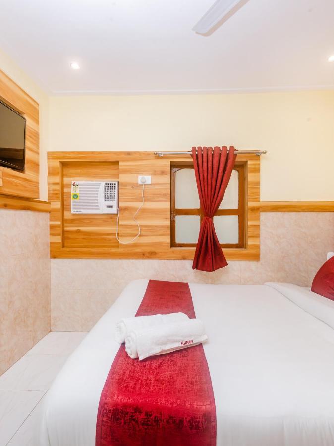 Aman Hotel Near Cst Мумбаї Екстер'єр фото