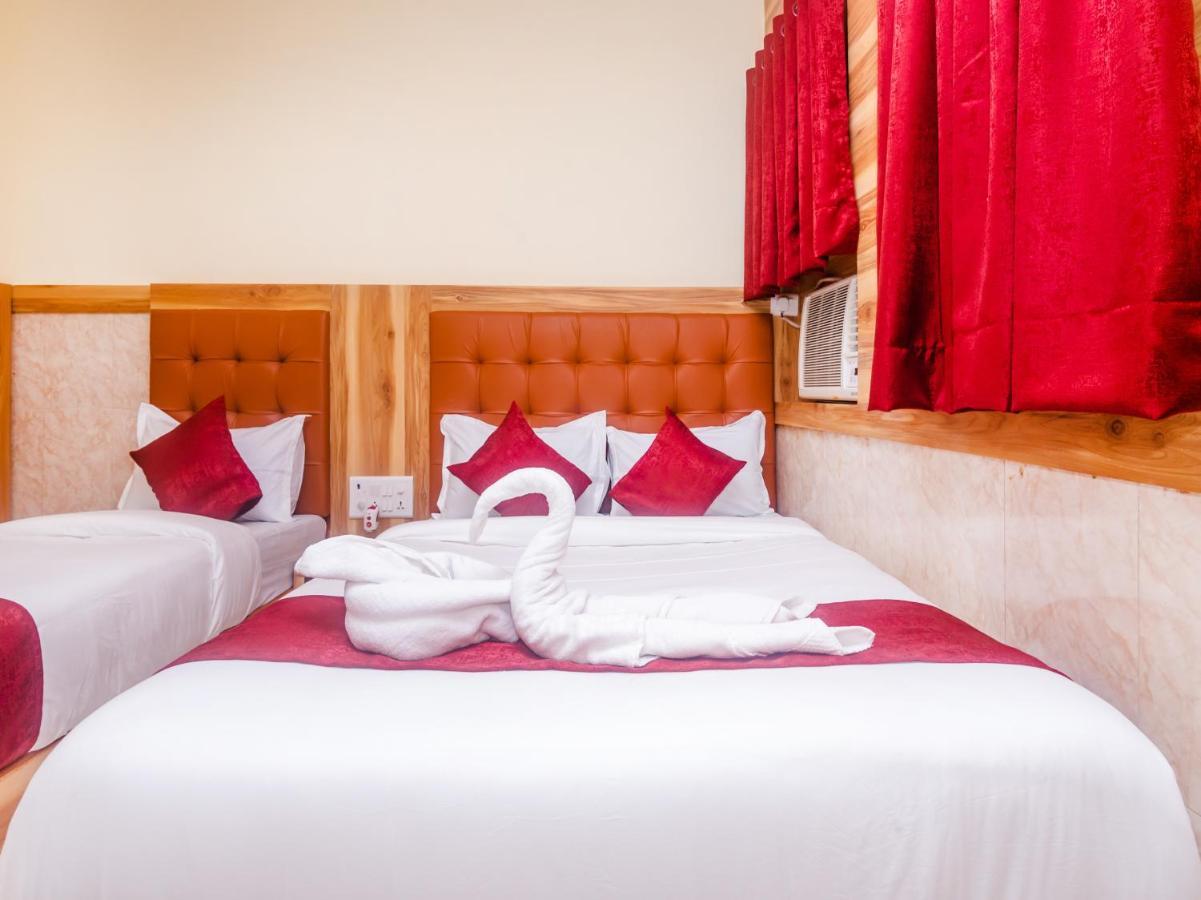 Aman Hotel Near Cst Мумбаї Екстер'єр фото