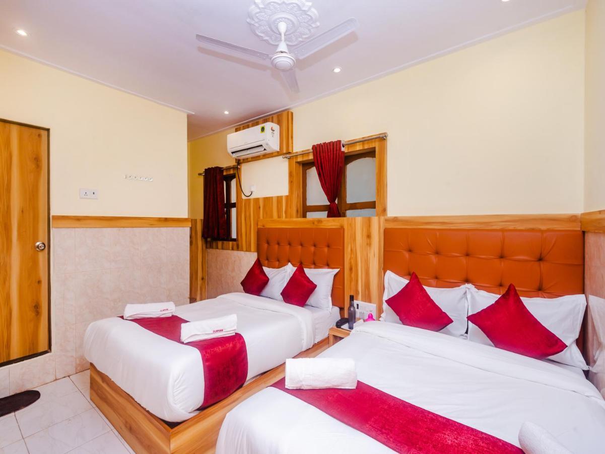 Aman Hotel Near Cst Мумбаї Екстер'єр фото