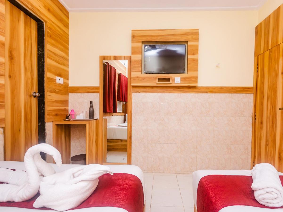 Aman Hotel Near Cst Мумбаї Екстер'єр фото